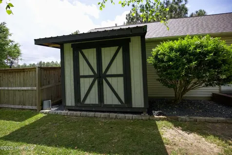 102 Willow Creek Lane Pinebluff NC 28373