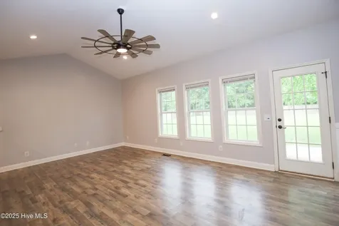 102 Willow Creek Lane Pinebluff NC 28373