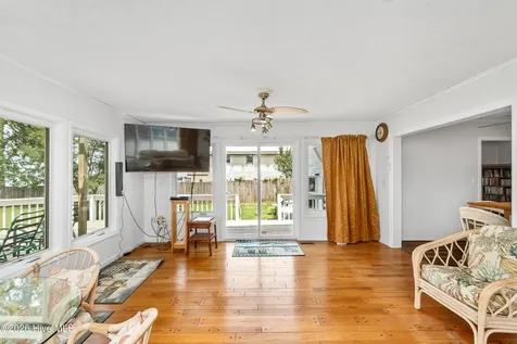 82 Cypress Shores Road W Roper NC 27970