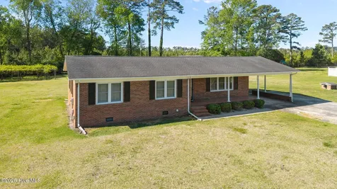 420 Aberdeen Drive Washington NC 27889