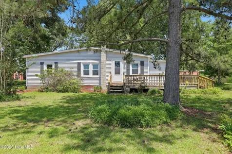 2534 White Oak River Road Maysville NC 28555