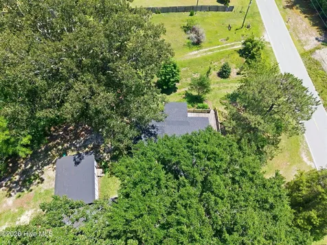 2534 White Oak River Road Maysville NC 28555