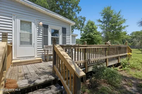 2534 White Oak River Road Maysville NC 28555