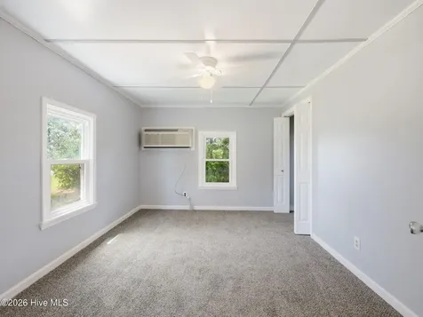2534 White Oak River Road Maysville NC 28555