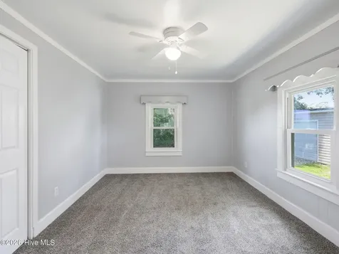 2534 White Oak River Road Maysville NC 28555