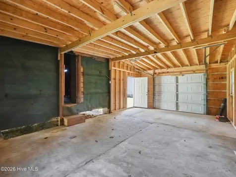 2534 White Oak River Road Maysville NC 28555