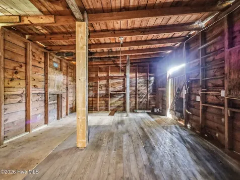 2534 White Oak River Road Maysville NC 28555