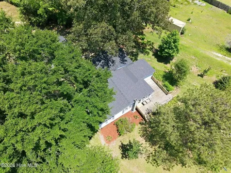 2534 White Oak River Road Maysville NC 28555