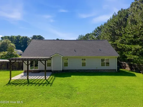 120 Walnut Hills Drive Richlands NC 28574