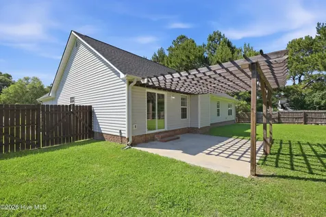 120 Walnut Hills Drive Richlands NC 28574