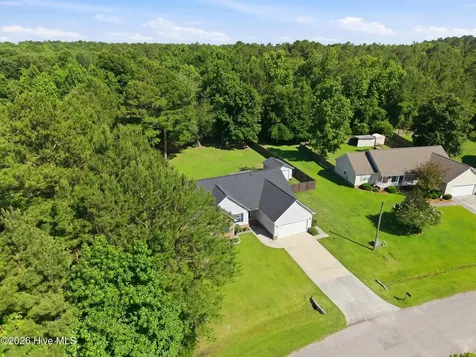 120 Walnut Hills Drive Richlands NC 28574