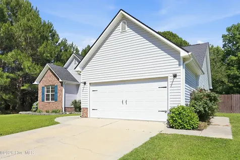 120 Walnut Hills Drive Richlands NC 28574