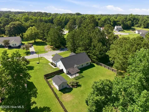 120 Walnut Hills Drive Richlands NC 28574