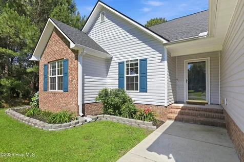 120 Walnut Hills Drive Richlands NC 28574
