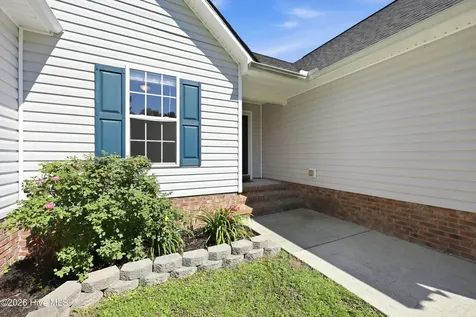 120 Walnut Hills Drive Richlands NC 28574