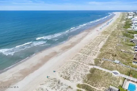 9804 Heath Place Emerald Isle NC 28594