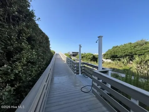 9804 Heath Place Emerald Isle NC 28594