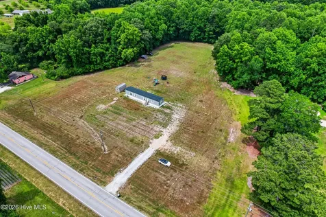5640 W Nc 55 Highway Cove City NC 28523