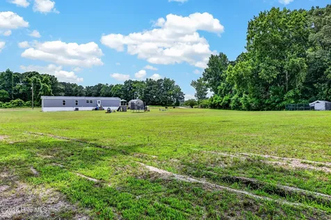 5640 W Nc 55 Highway Cove City NC 28523