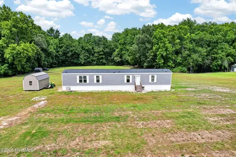 5640 W Nc 55 Highway Cove City NC 28523