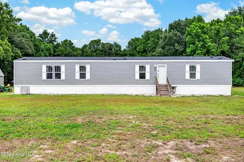 5640 W Nc 55 Highway Cove City NC 28523