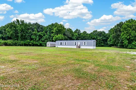 5640 W Nc 55 Highway Cove City NC 28523