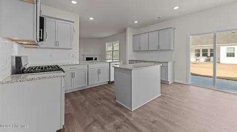 1100 Aviator Lane Ayden NC 28513