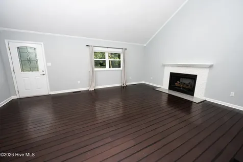 512 Haywood Creek Drive Trent Woods NC 28562