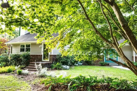 512 Haywood Creek Drive Trent Woods NC 28562