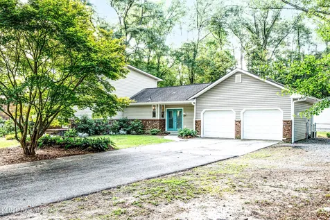 512 Haywood Creek Drive Trent Woods NC 28562