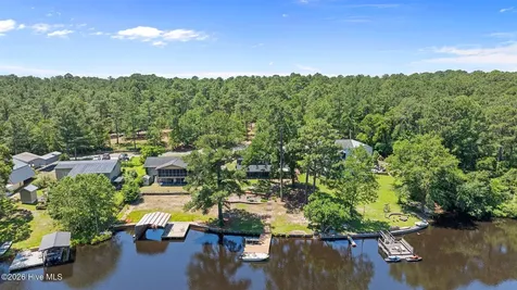 190 Sleepy Creek Drive Dudley NC 28333