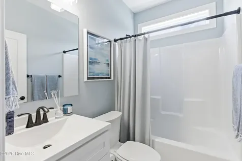 194 Hampton Court Hampstead NC 28443