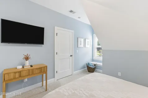 194 Hampton Court Hampstead NC 28443