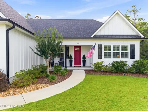 194 Hampton Court Hampstead NC 28443