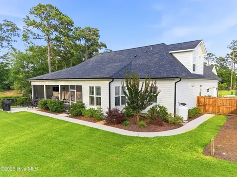 194 Hampton Court Hampstead NC 28443