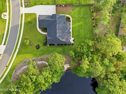 194 Hampton Court Hampstead NC 28443