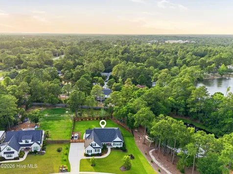 194 Hampton Court Hampstead NC 28443