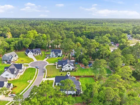 194 Hampton Court Hampstead NC 28443