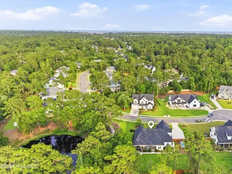 194 Hampton Court Hampstead NC 28443