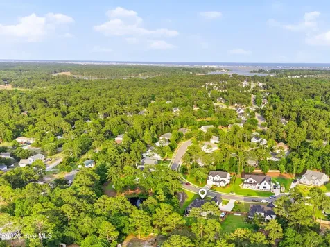 194 Hampton Court Hampstead NC 28443