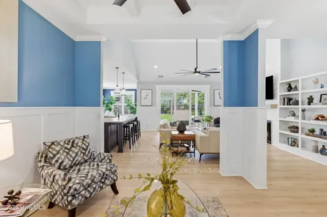 194 Hampton Court Hampstead NC 28443