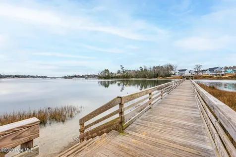 194 Hampton Court Hampstead NC 28443