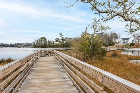 194 Hampton Court Hampstead NC 28443