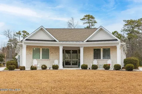 194 Hampton Court Hampstead NC 28443