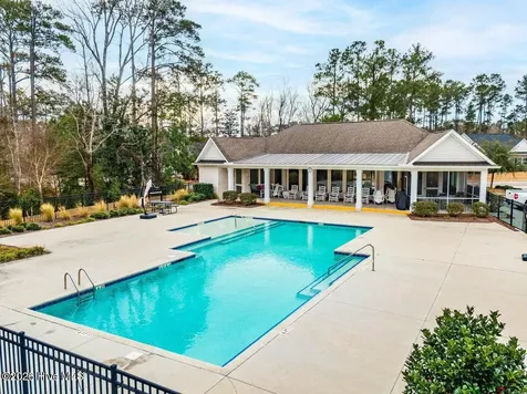 194 Hampton Court Hampstead NC 28443