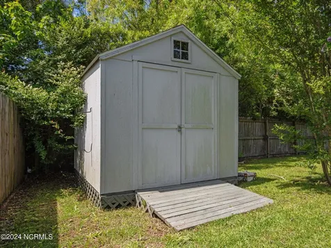 204 Jasmine Lane Jacksonville NC 28546