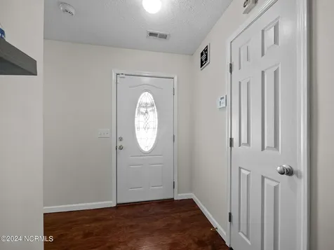204 Jasmine Lane Jacksonville NC 28546