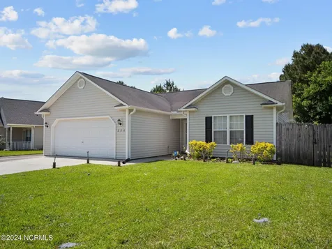 204 Jasmine Lane Jacksonville NC 28546