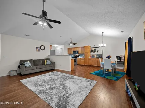 204 Jasmine Lane Jacksonville NC 28546