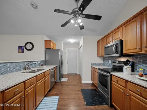 204 Jasmine Lane Jacksonville NC 28546